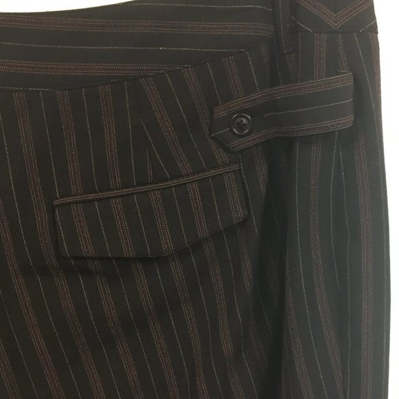 Women's Nine West Capri Slacks Black with Brown Pinstripes with Leg Cuffs - 14W - Picture 4 of 6